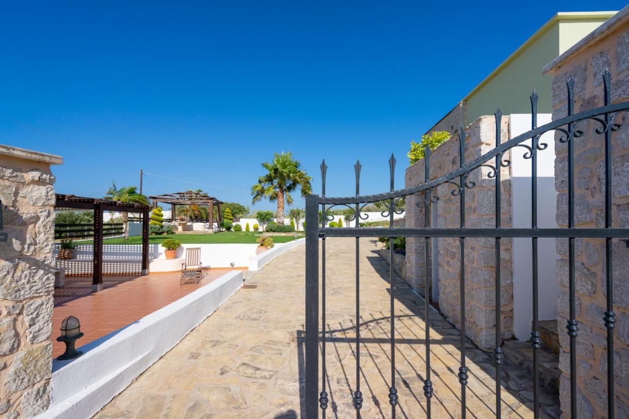 Georgia'S Apartments Kouremenos Beach Anevato Exterior foto